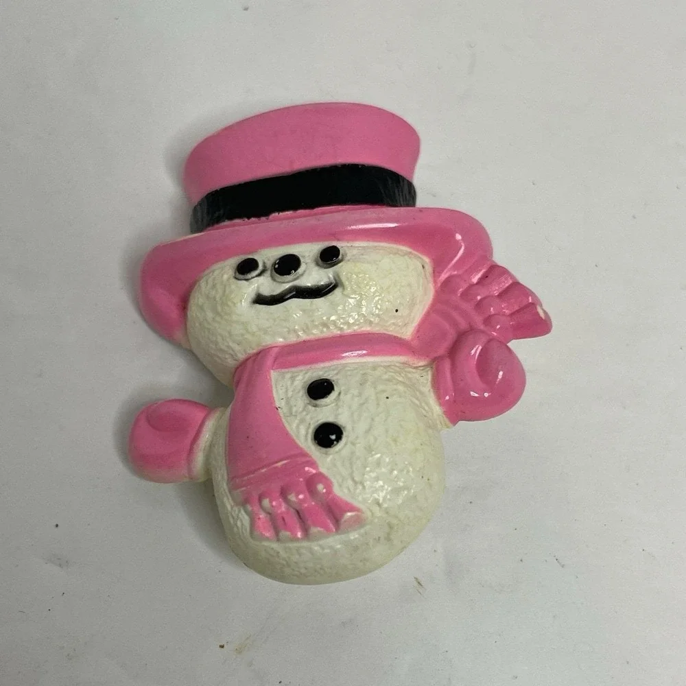 Avon Pin Back 1974 WEE WILLIE WINTER Fragrance Glace~ Adorable Vintage Snowman